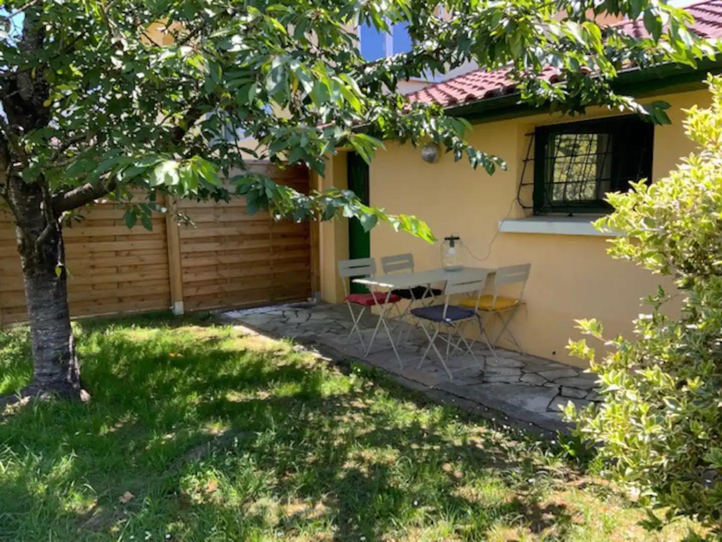 Maisonnette 2 A 4 Pers- Jardin Privatif Cloture- Calme- Stationnement Gratuit- Pau Ouest Billere Exterior foto