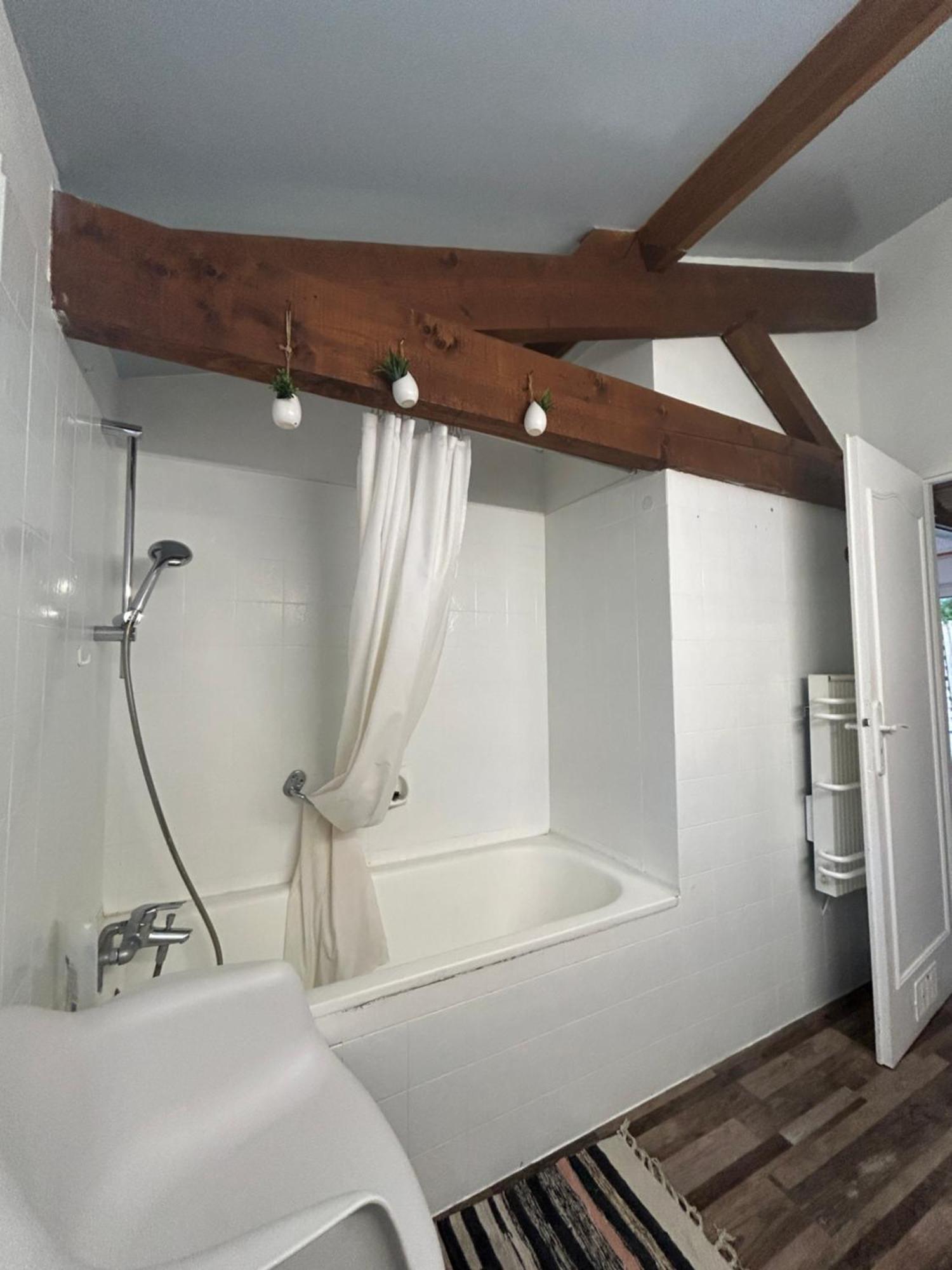 Maisonnette 2 A 4 Pers- Jardin Privatif Cloture- Calme- Stationnement Gratuit- Pau Ouest Billere Exterior foto