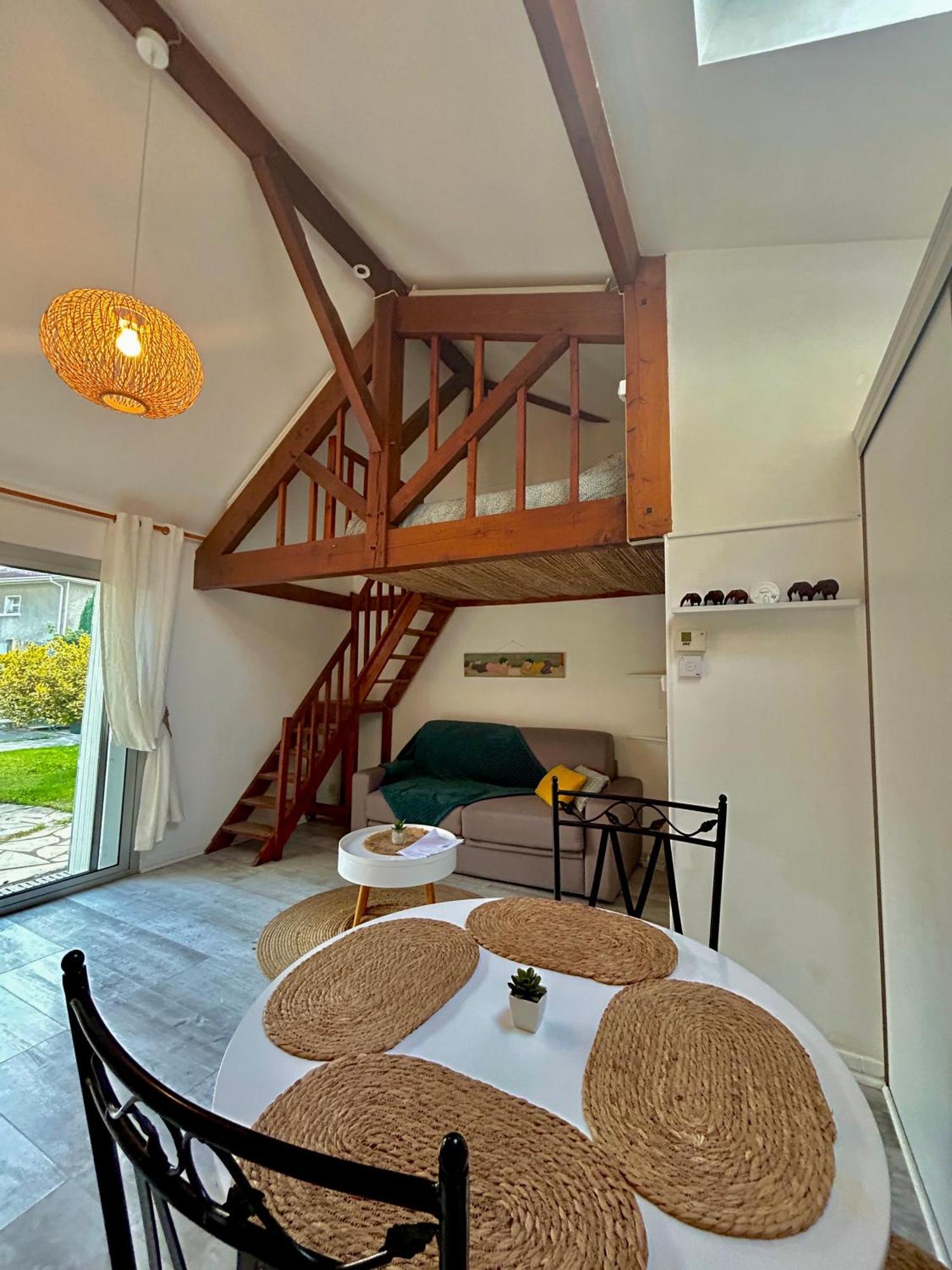 Maisonnette 2 A 4 Pers- Jardin Privatif Cloture- Calme- Stationnement Gratuit- Pau Ouest Billere Exterior foto